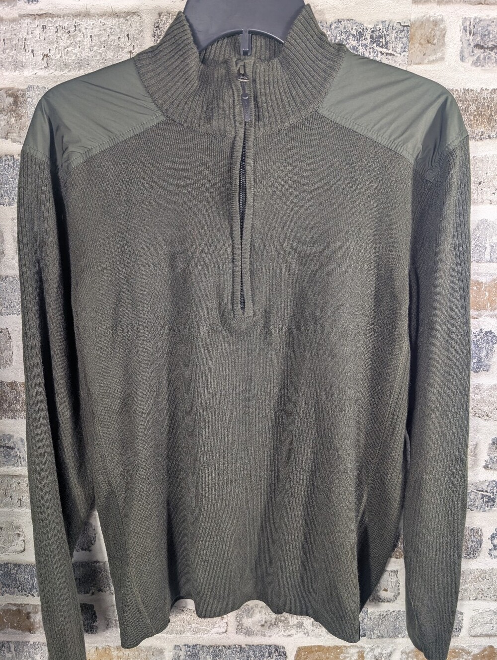 Men's Quarter-Zip Marmot Wool Blend Sweater in Olive Green, Sz.M.